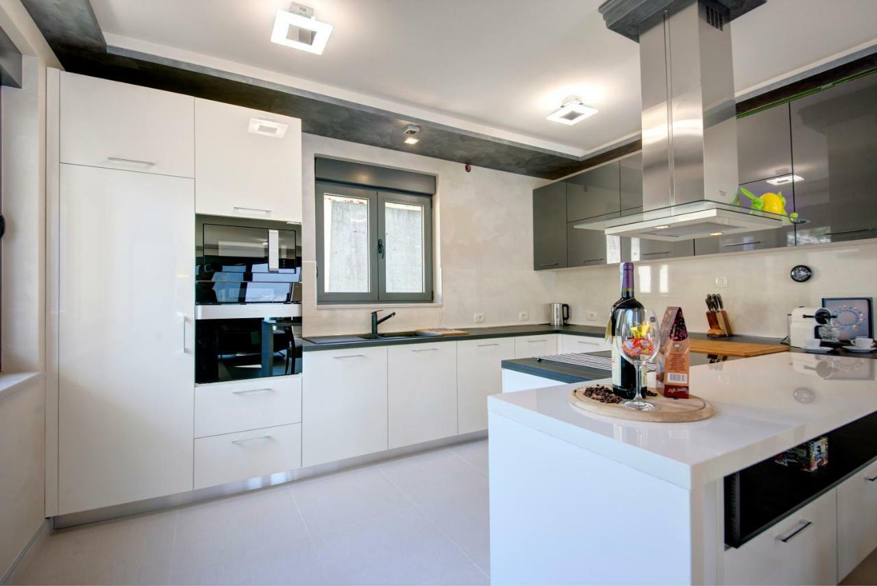 Bajova Kula Luxury Residences Kotor Buitenkant foto